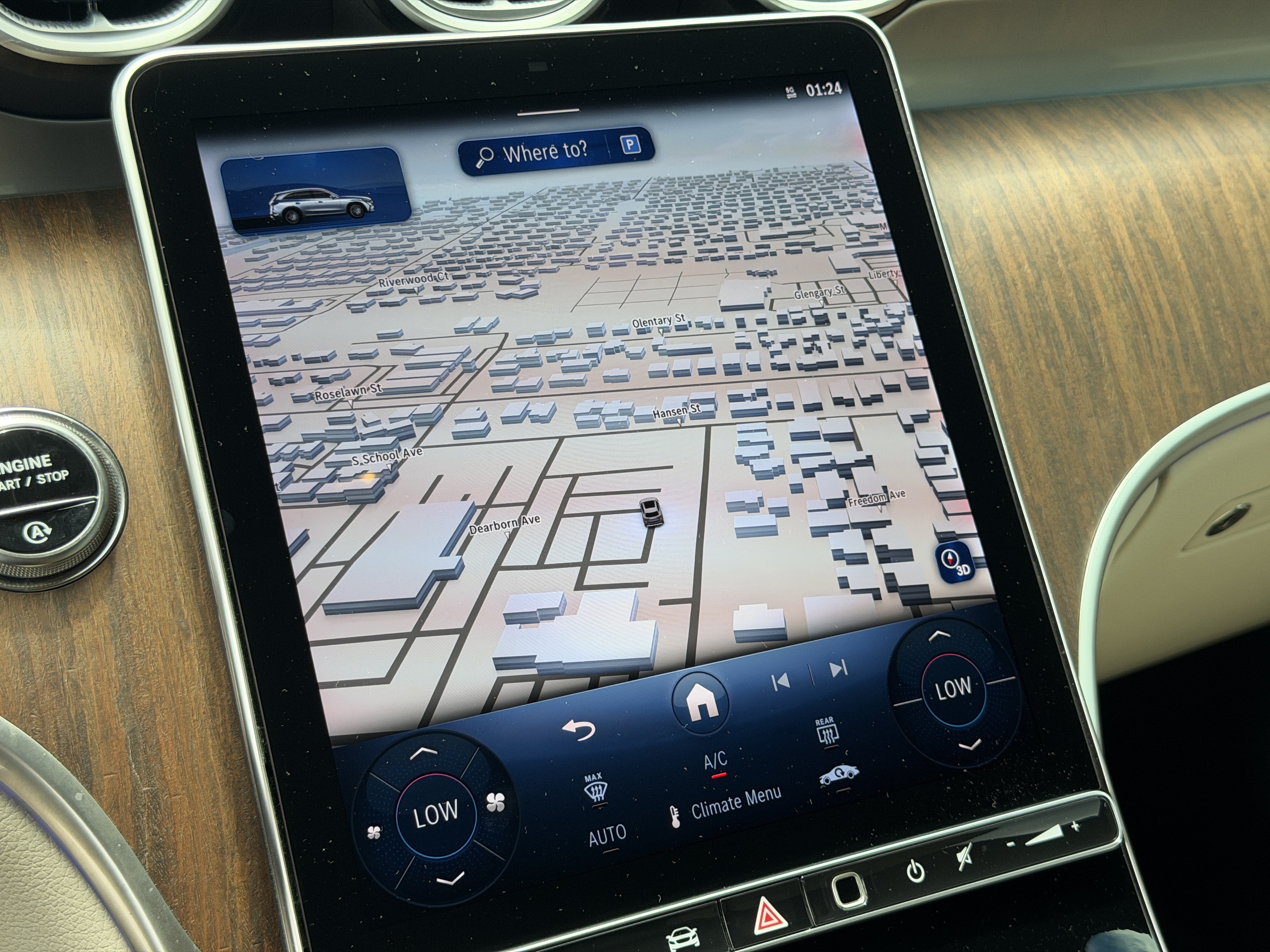Used 2025 Mercedes-Benz GLC 300 image 27