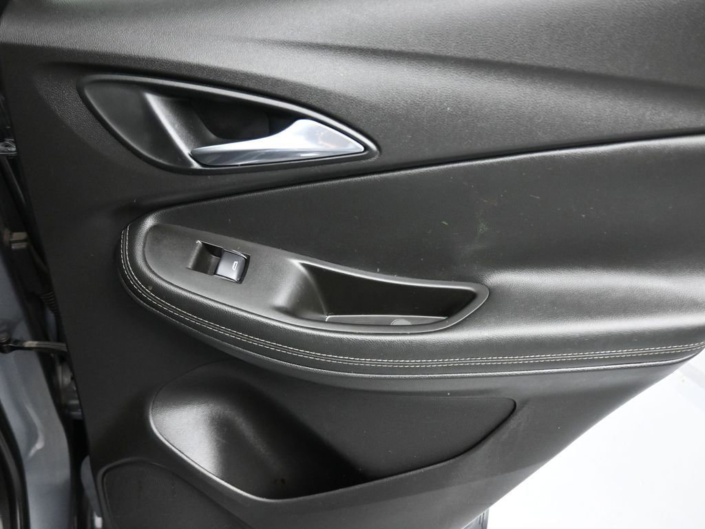 Used 2021 Buick Encore GX Select w/ Sport Touring Package image 34