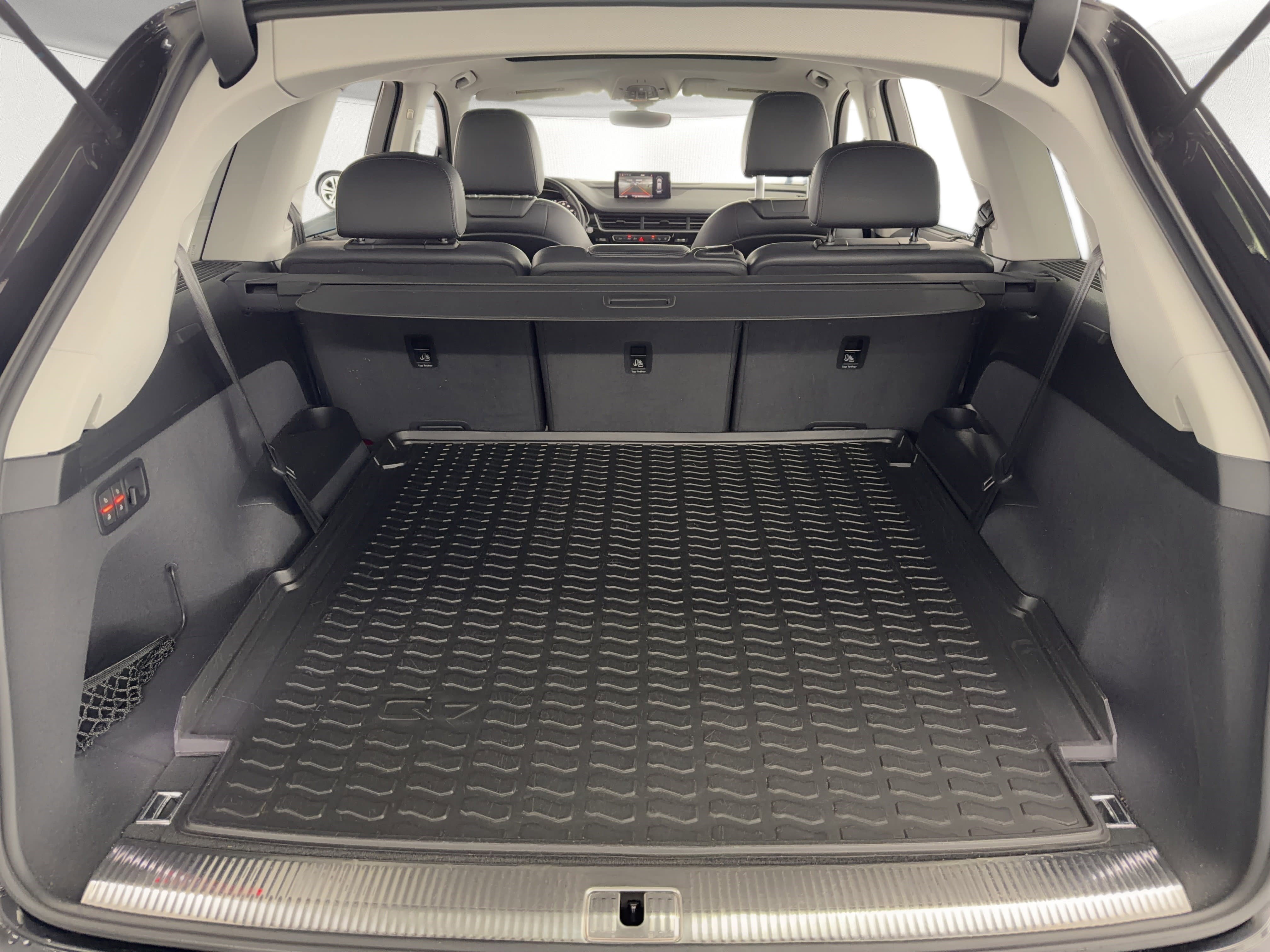 Used 2017 Audi Q7 3.0T Premium Plus w/ Premium Plus Package image 13