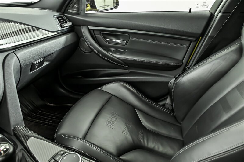 Used 2016 BMW M3 RWD image 29