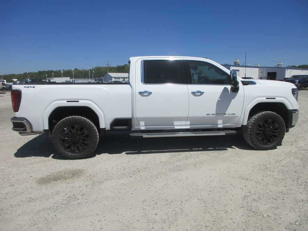New 2026 GMC Sierra 2500 SLT w/ SLT Premium Package AWD/4WD image 3