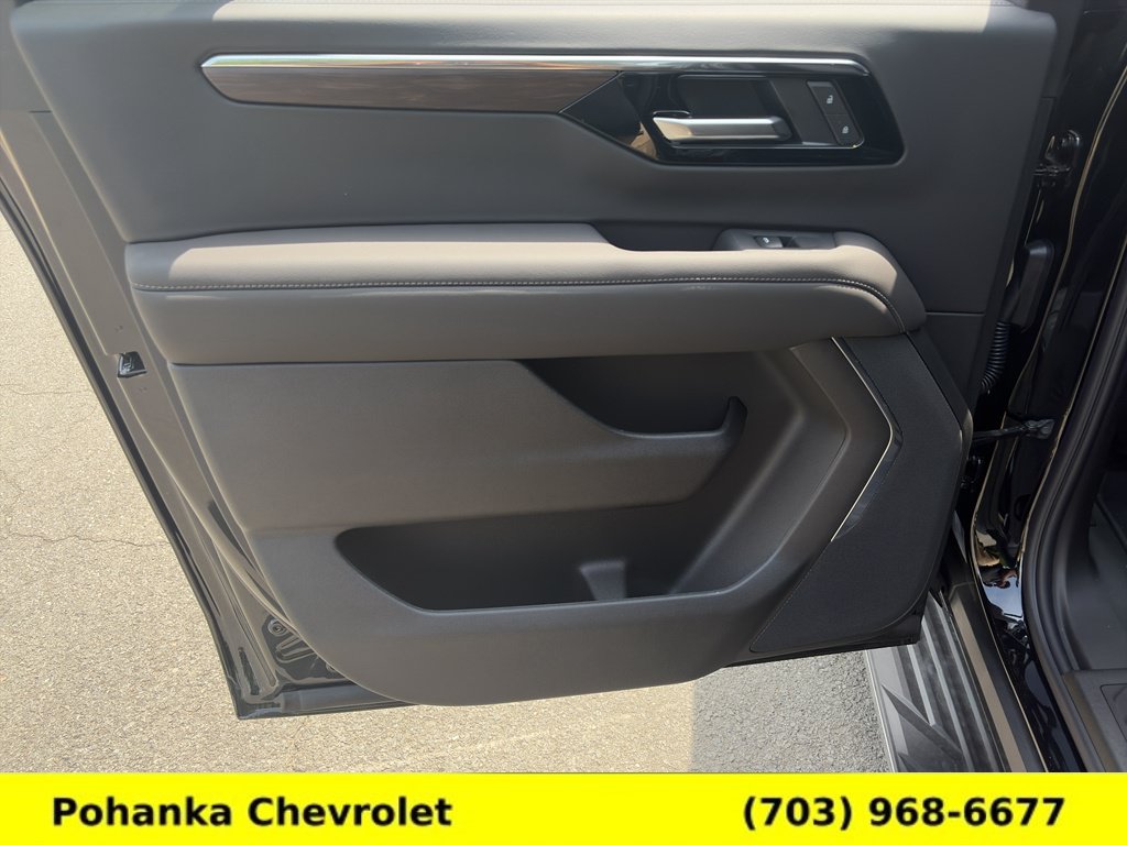 New 2026 Chevrolet Suburban LS w/ LPO, Dark Essentials Package AWD/4WD image 25
