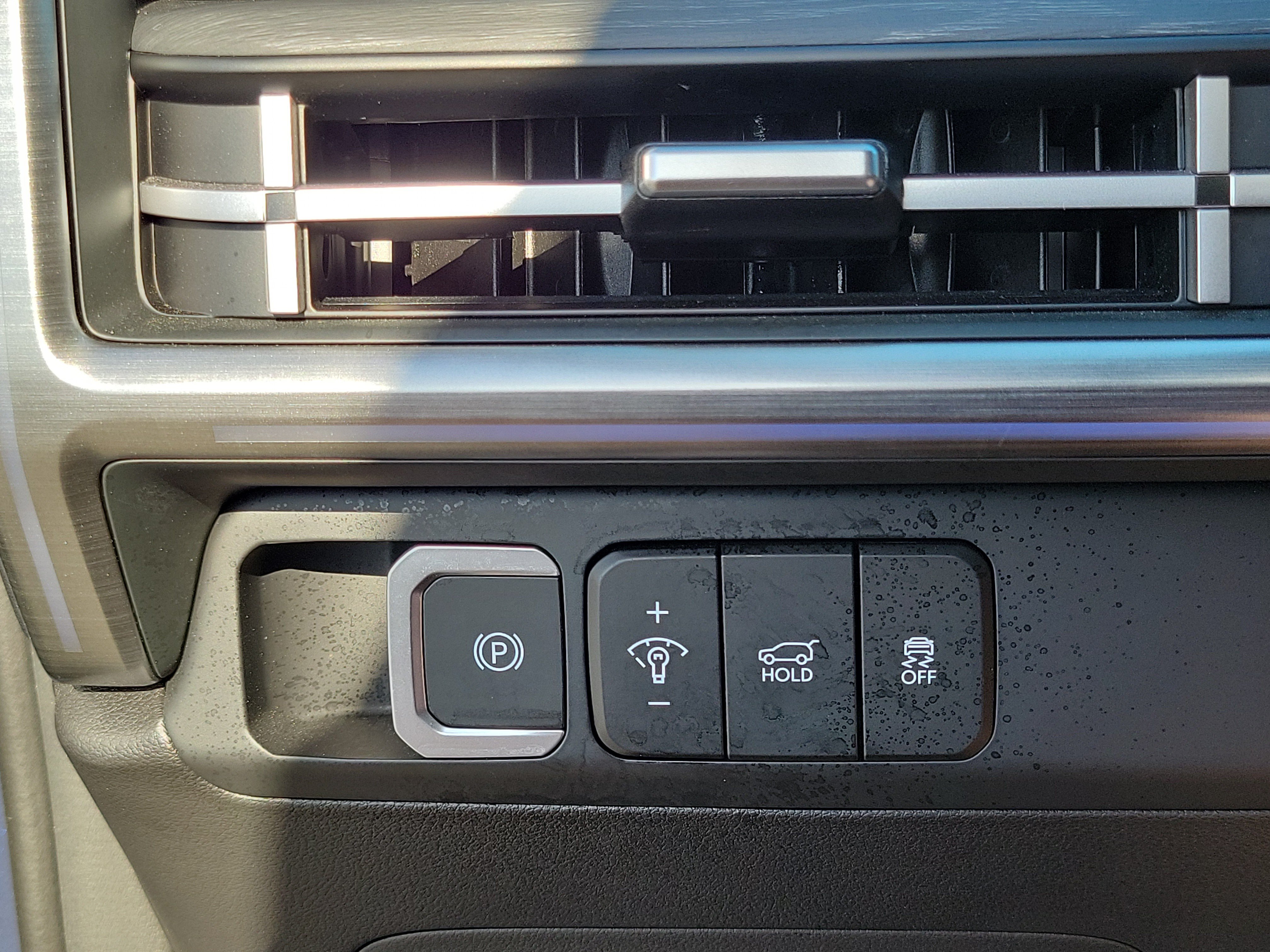 Certified 2025 Hyundai Santa Fe Limited FWD image 14