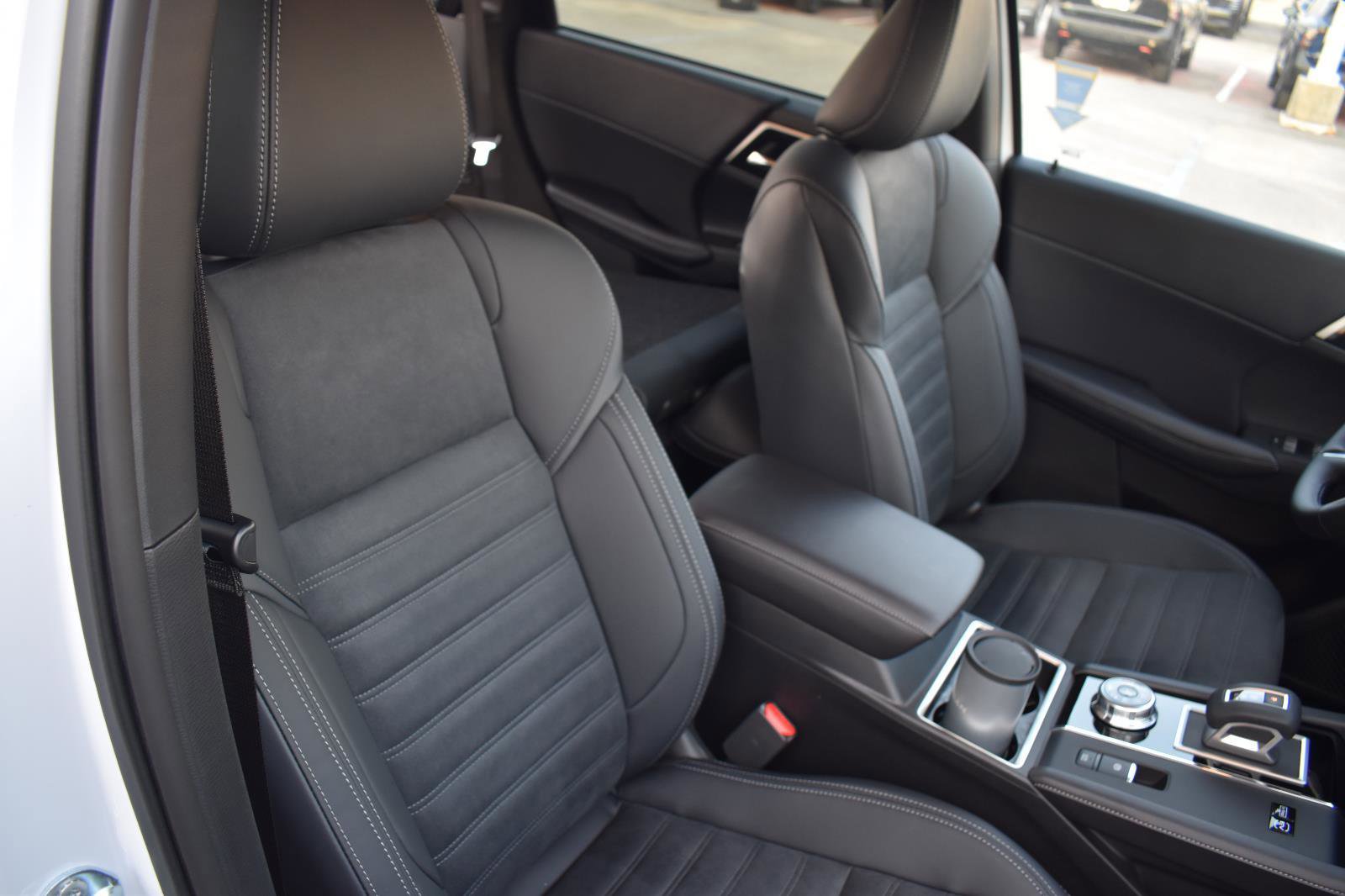 New 2026 Nissan Rogue SL image 64