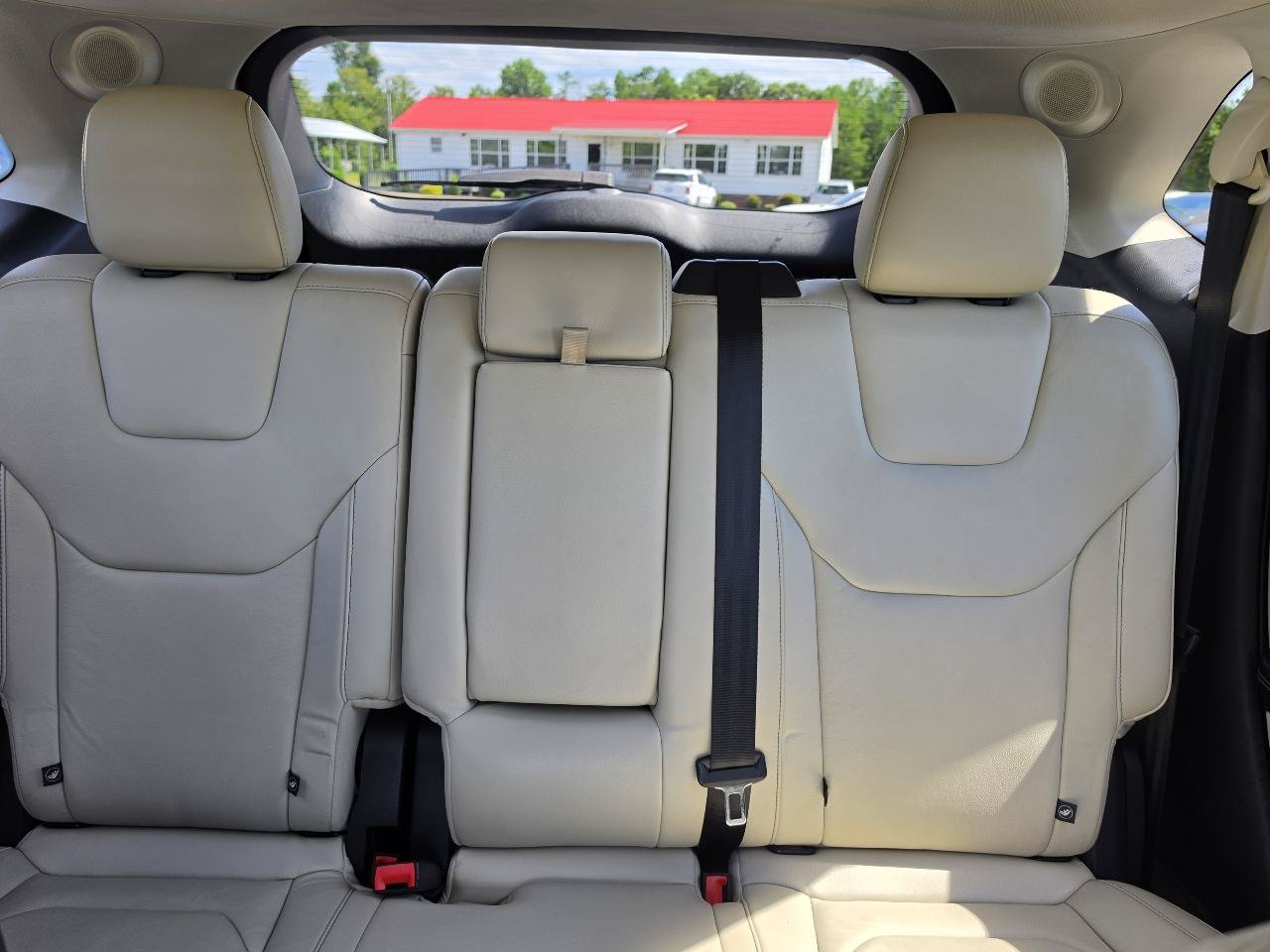 Used 2015 Ford Edge Titanium w/ Technology Package FWD image 8