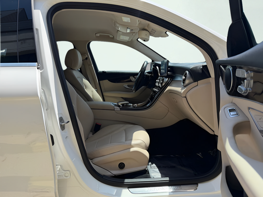 Used 2016 Mercedes-Benz GLC 300 image 18