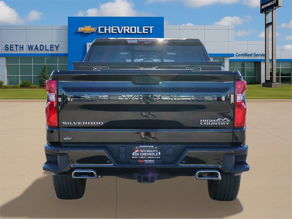 Used 2023 Chevrolet Silverado 1500 High Country w/ Technology Package image 6