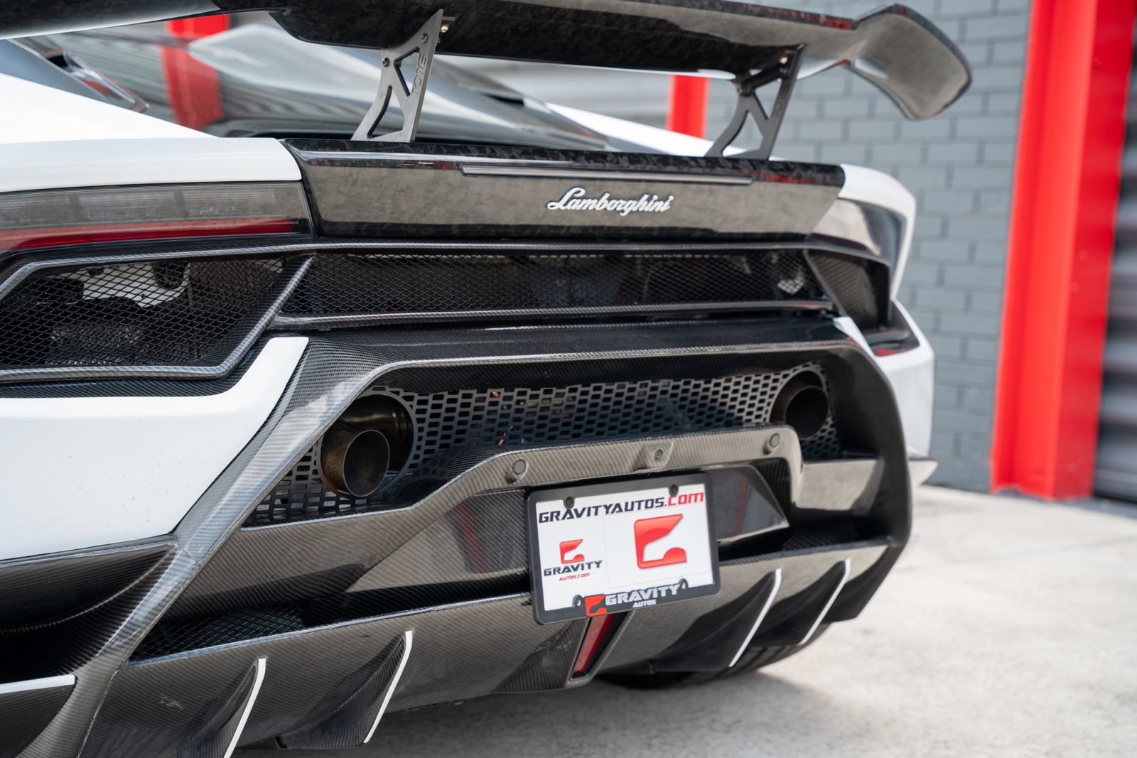 Used 2015 Lamborghini Huracan LP 610-4 AWD/4WD image 13