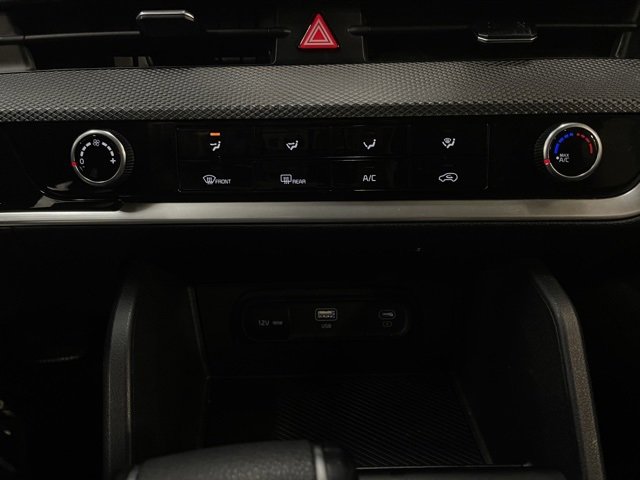 Used 2024 Kia Sportage LX image 8