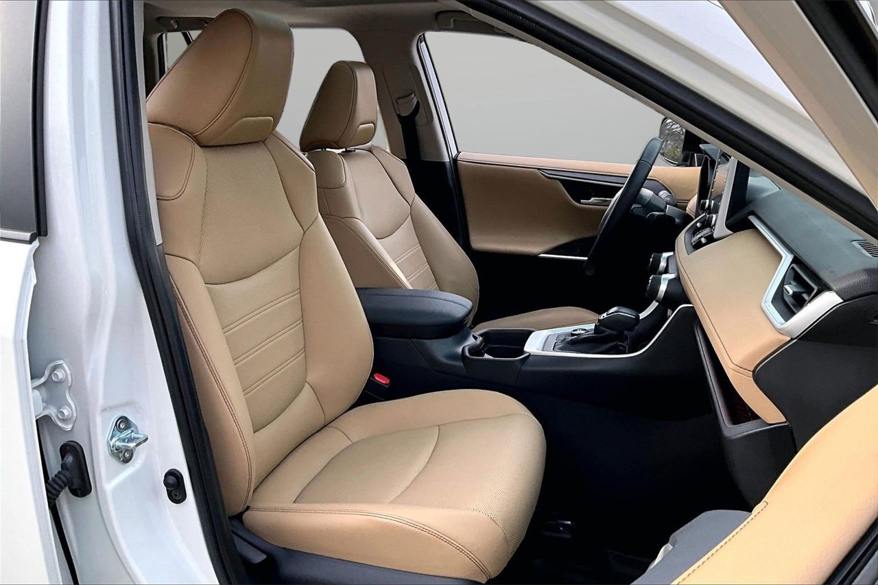 Used 2021 Toyota RAV4 Limited w/ Limited Grade Weather Package image 24