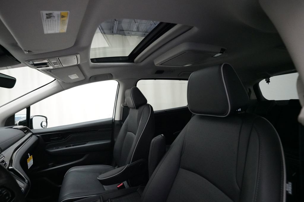 Certified 2025 Honda Odyssey Elite image 33