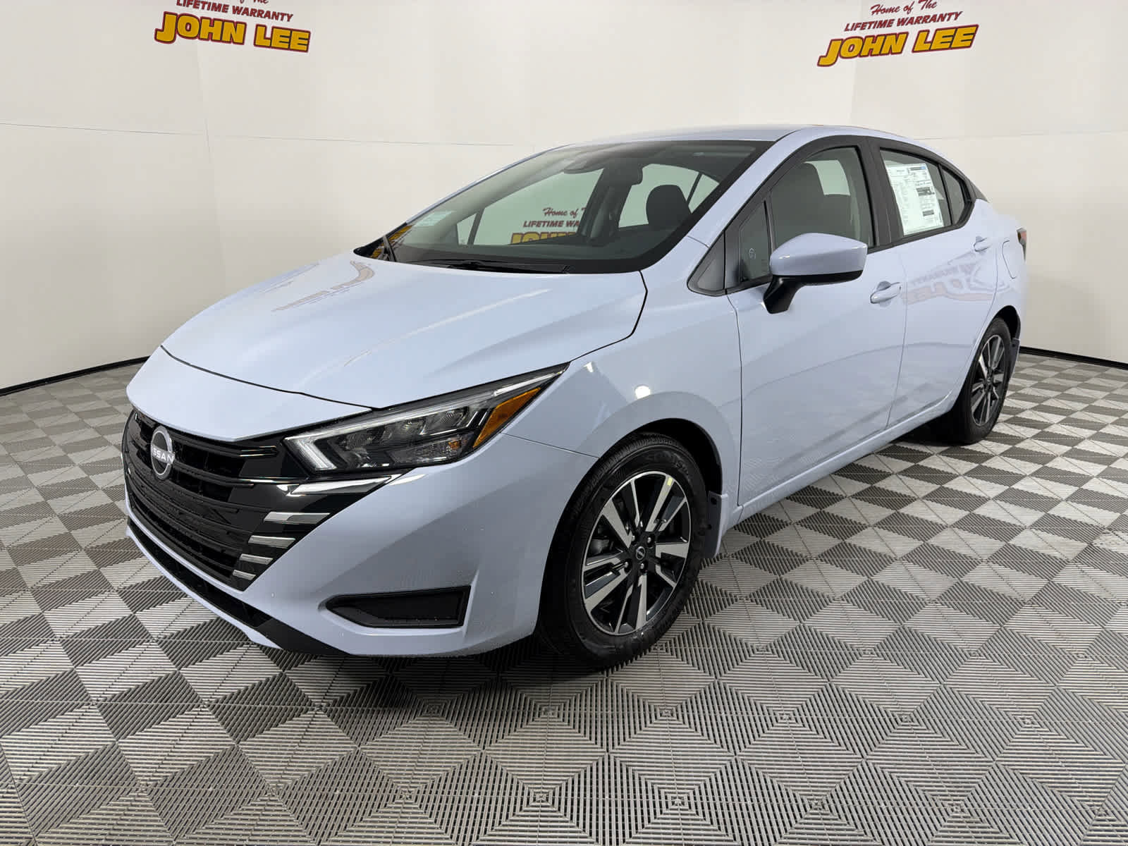 New 2025 Nissan Versa SV w/ Trunk Package