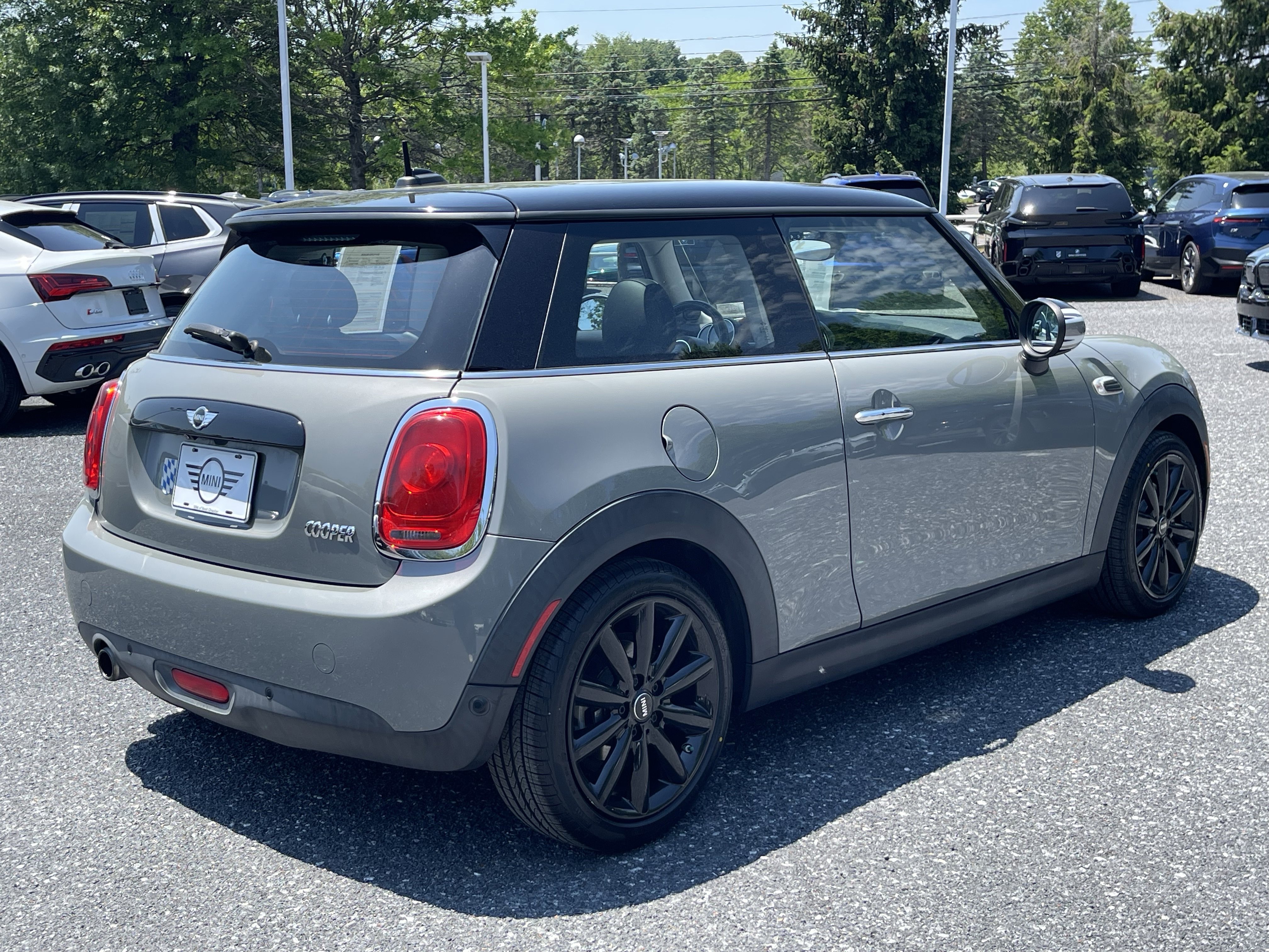 Used 2017 MINI Cooper 2-Door Hardtop FWD image 5