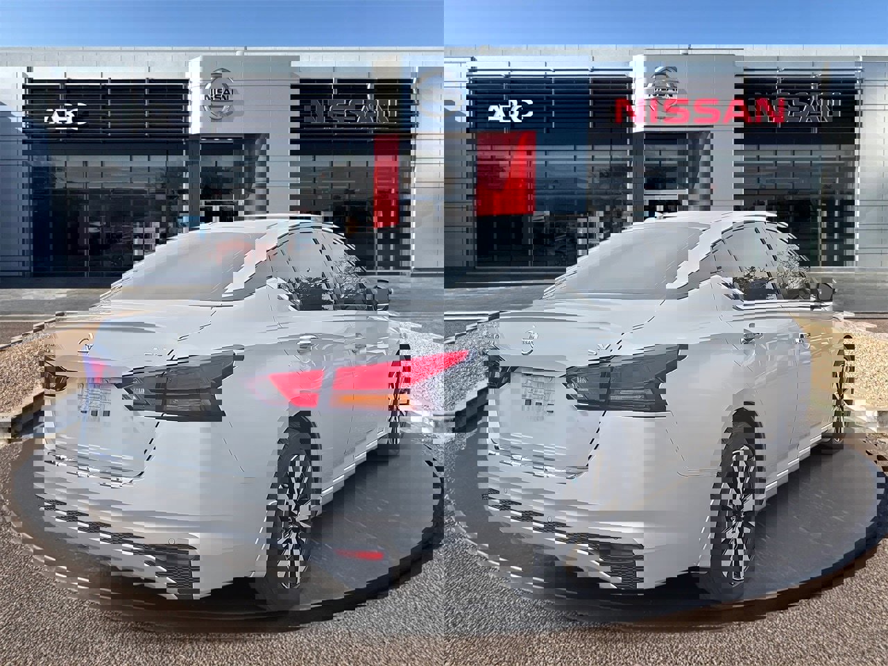 Used 2022 Nissan Altima 2.5 SV image 4