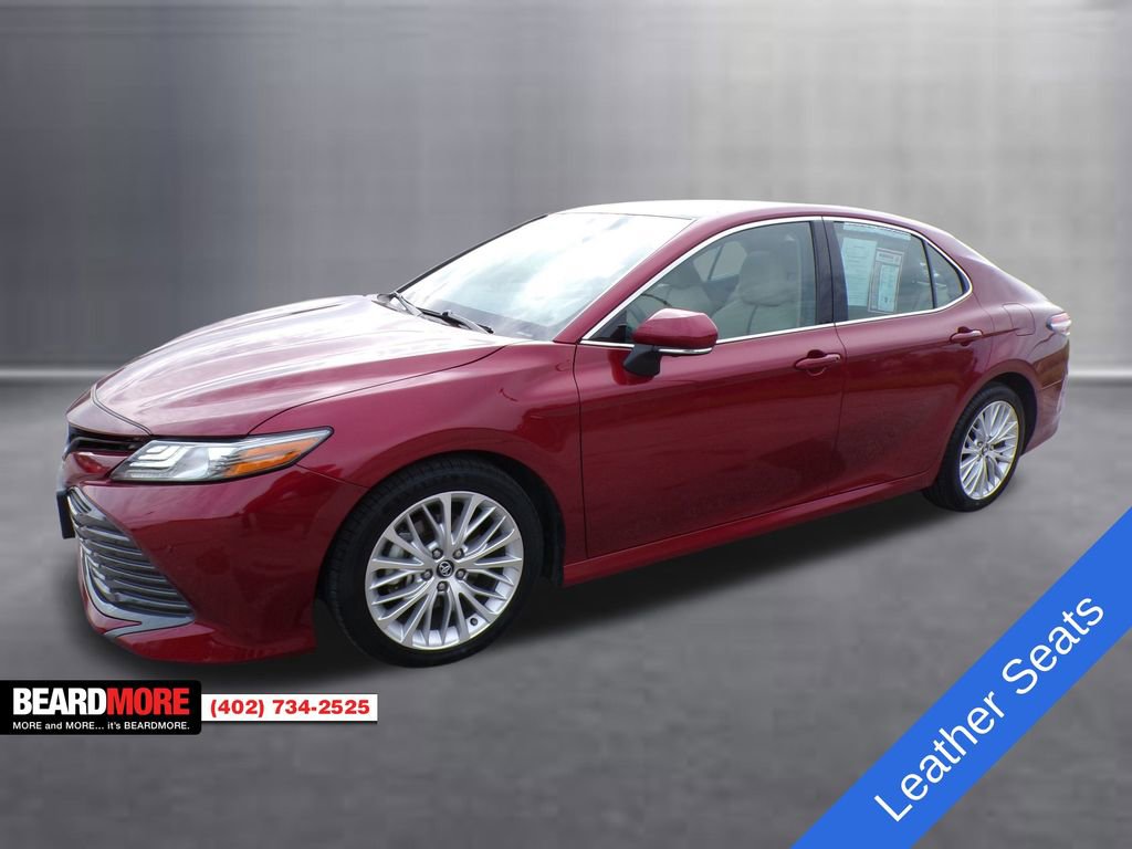Used 2018 Toyota Camry XSE image 3