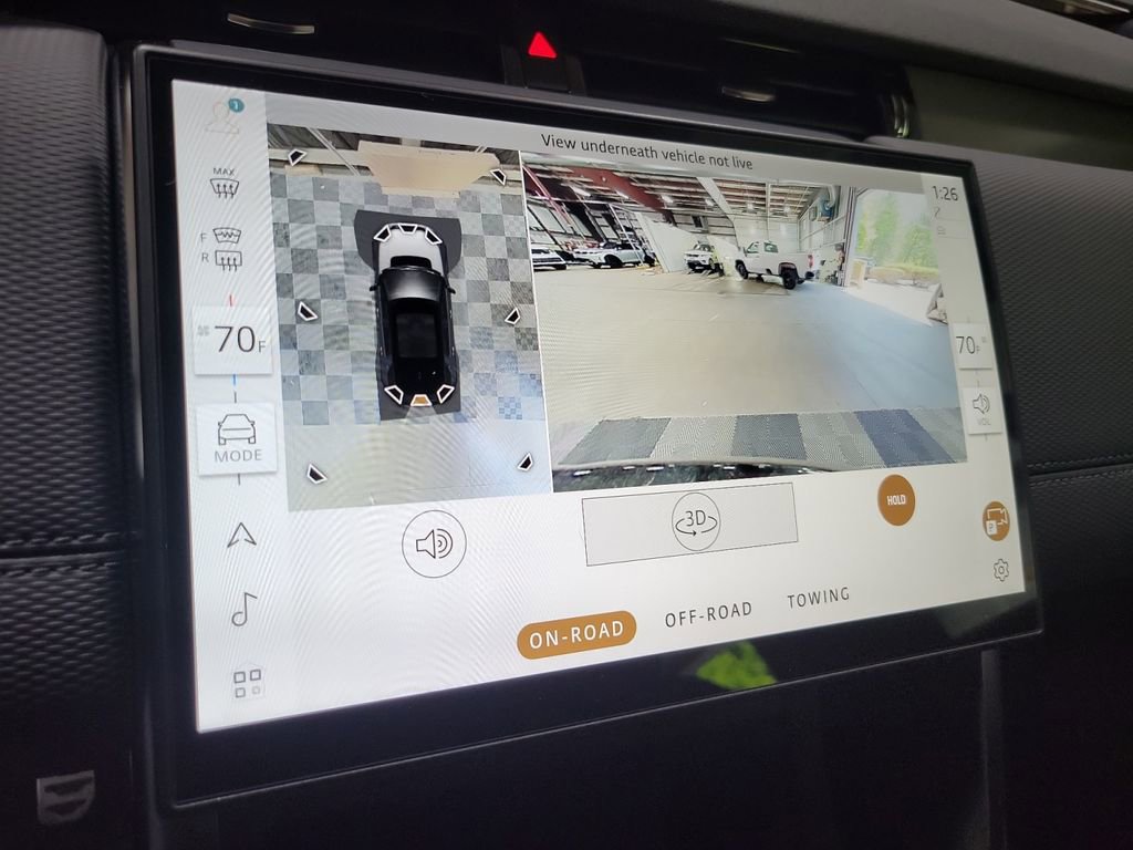 New 2025 Land Rover Discovery Sport Dynamic SE image 19