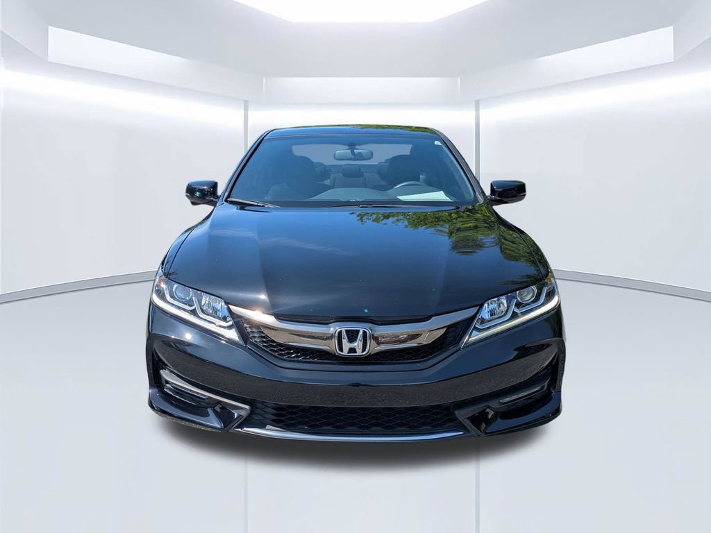 Used 2017 Honda Accord EX image 9