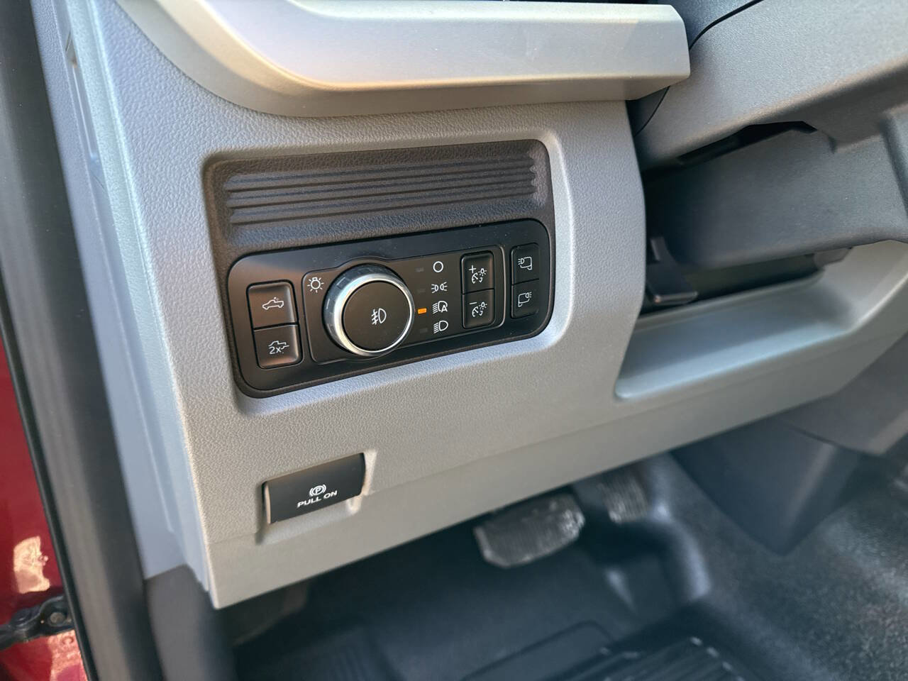 Certified 2025 Ford F350 XLT w/ Black Appearance Package AWD/4WD image 32