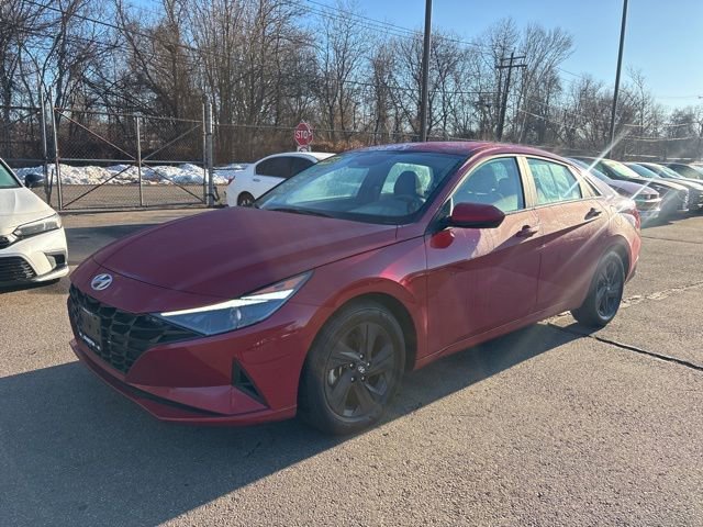 Certified 2023 Hyundai Elantra SEL w/ Cargo Package image 3