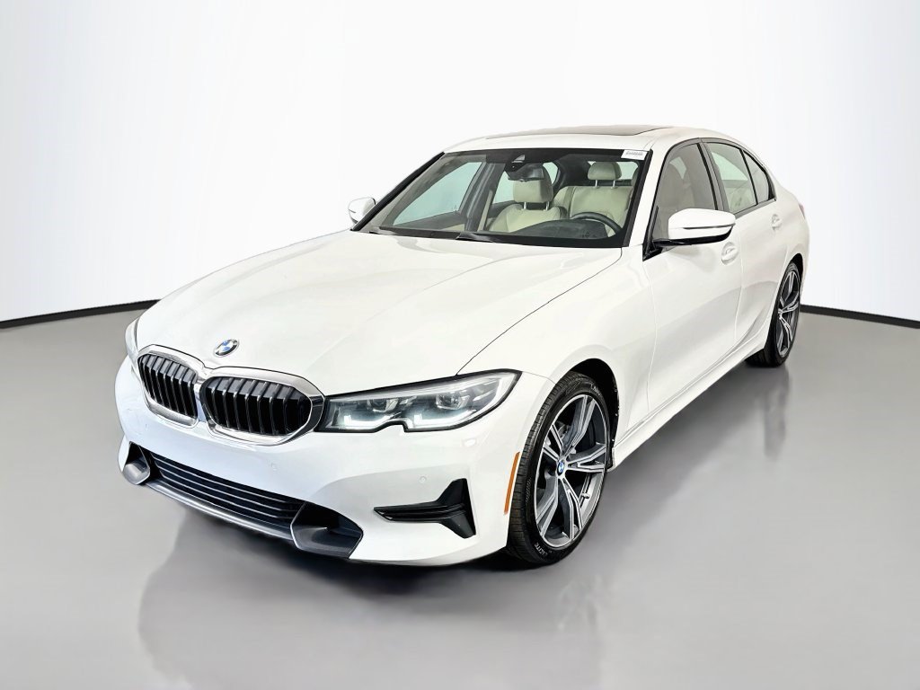Used 2022 BMW 330i Sedan w/ Driving Assistance Package RWD image 4