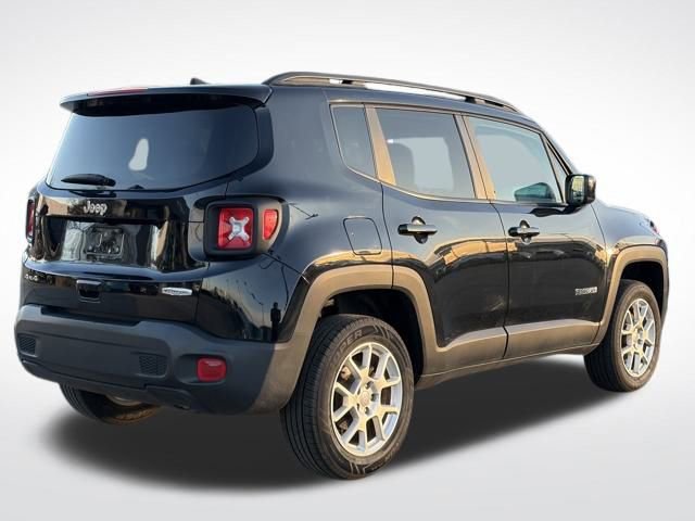 Used 2019 Jeep Renegade Latitude w/ Cold Weather Group image 9