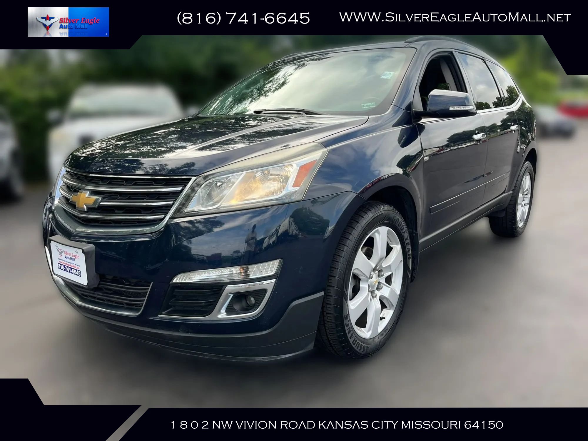 Used 2017 Chevrolet Traverse LT w/ Style and Technology Package AWD/4WD image 1