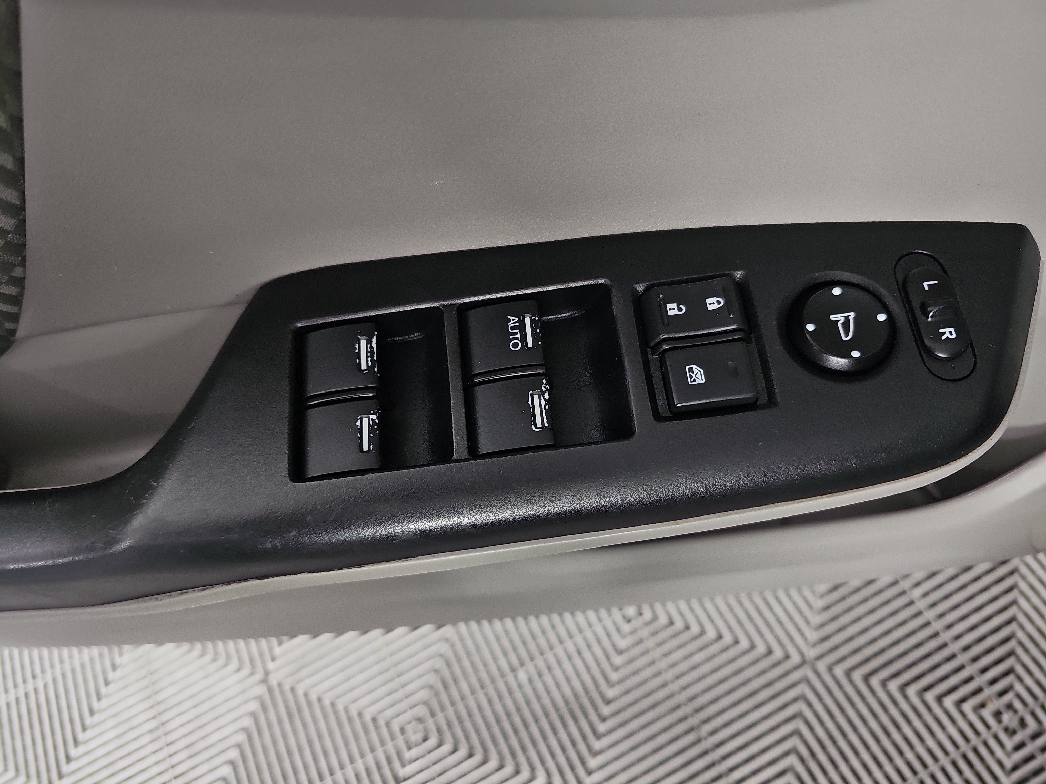 Used 2015 Honda Civic EX image 13