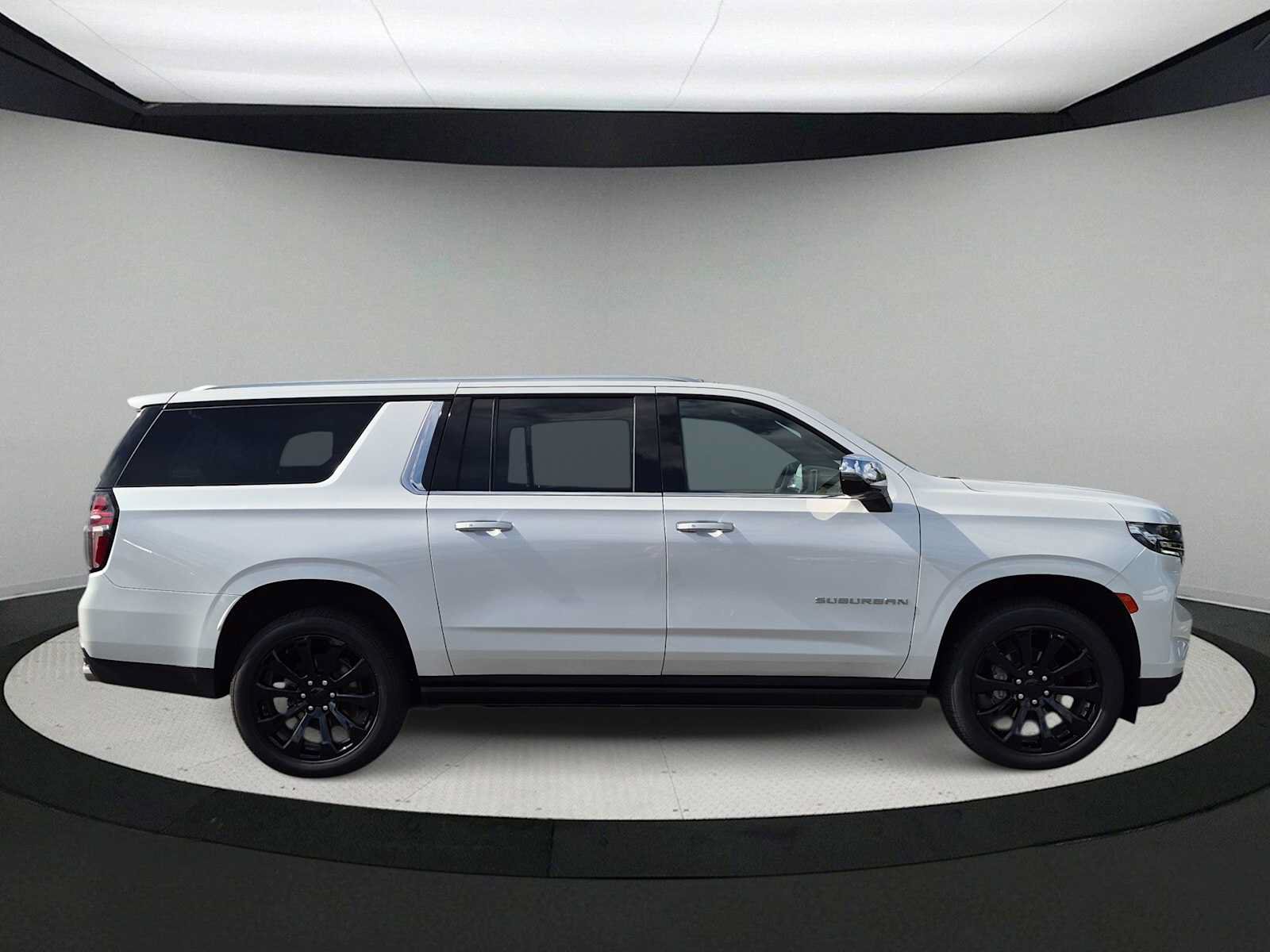 Used 2023 Chevrolet Suburban Premier w/ Max Trailering Package AWD/4WD image 9