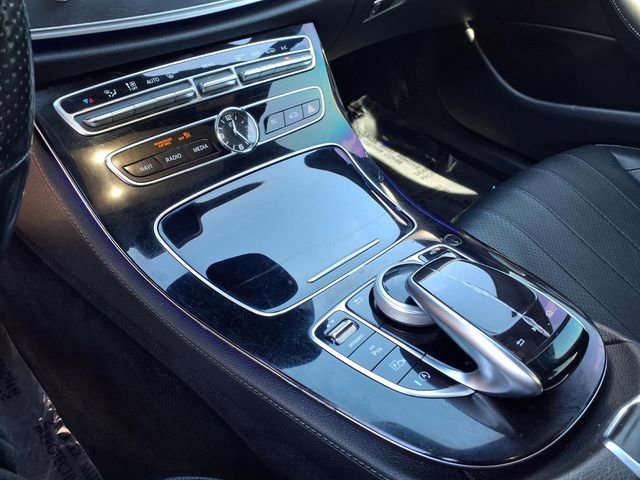 Used 2017 Mercedes-Benz E 400 4MATIC Wagon image 16