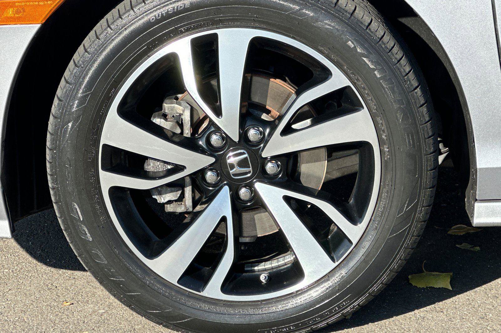 Used 2018 Honda Odyssey Elite image 28