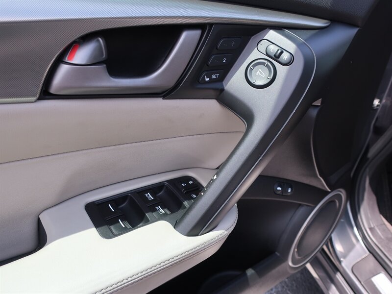 Used 2010 Acura TL SH-AWD image 15