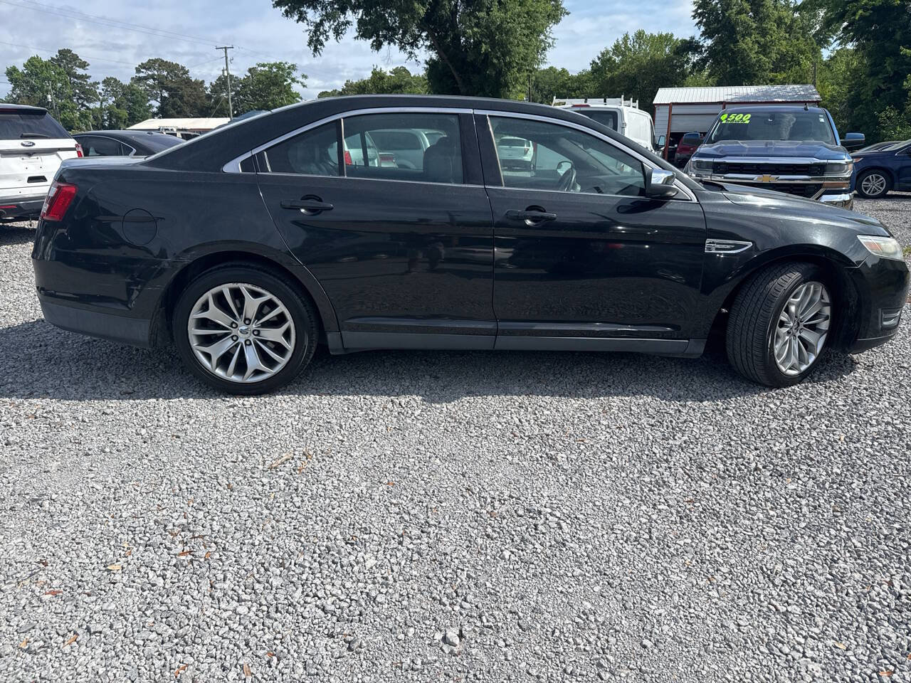 Used 2014 Ford Taurus Limited FWD image 8