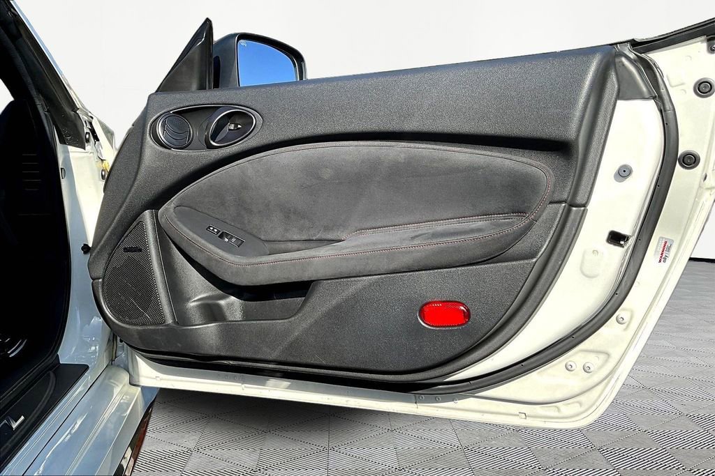 Used 2016 Nissan 370Z NISMO image 22