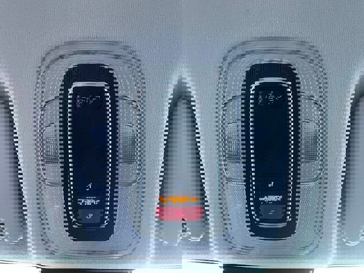 Used 2025 Hyundai Kona SEL image 17