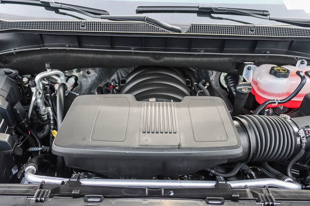 New 2026 Chevrolet Suburban LS image 26