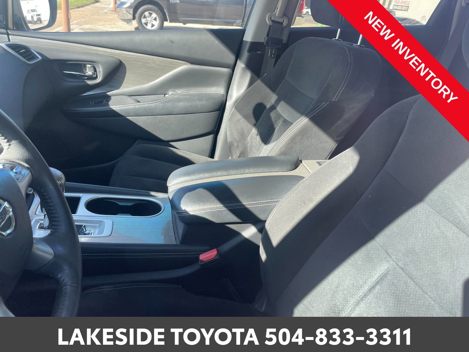 Used 2018 Nissan Murano SV image 10