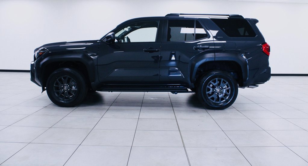 Used 2025 Toyota 4Runner SR5 image 2