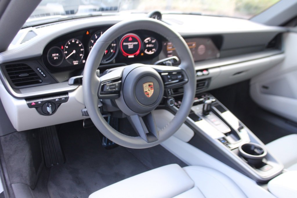 Used 2024 Porsche 911 Carrera S image 4