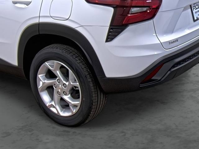 New 2026 Chevrolet Trax LS w/ LS Convenience Package image 9