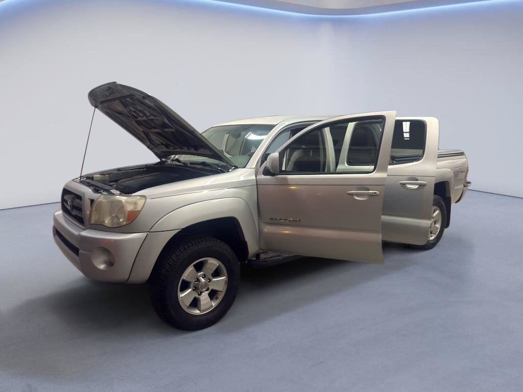 Used 2006 Toyota Tacoma PreRunner w/ TRD Sport Pkg #3 RWD image 11