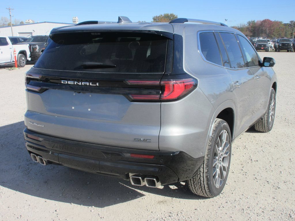 New 2026 GMC Acadia Denali Ultimate FWD image 4
