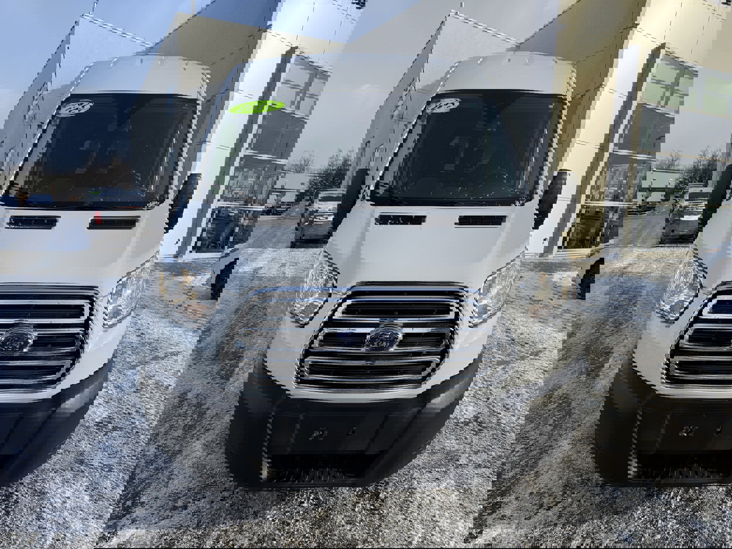 Used 2018 Ford Transit 350 XL image 8