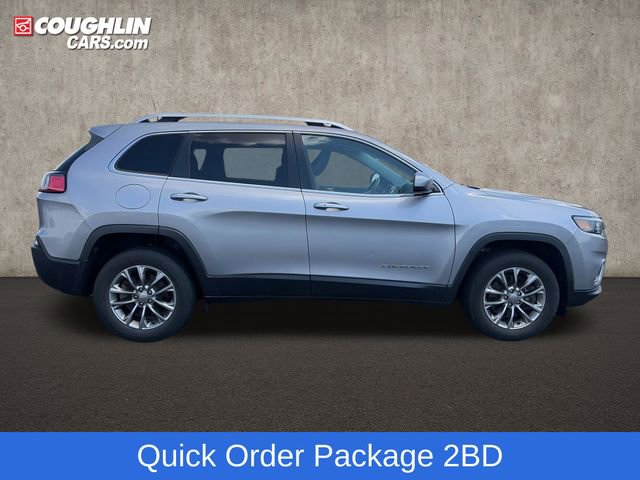 Used 2019 Jeep Cherokee Latitude Plus w/ Cold Weather Group AWD/4WD image 10