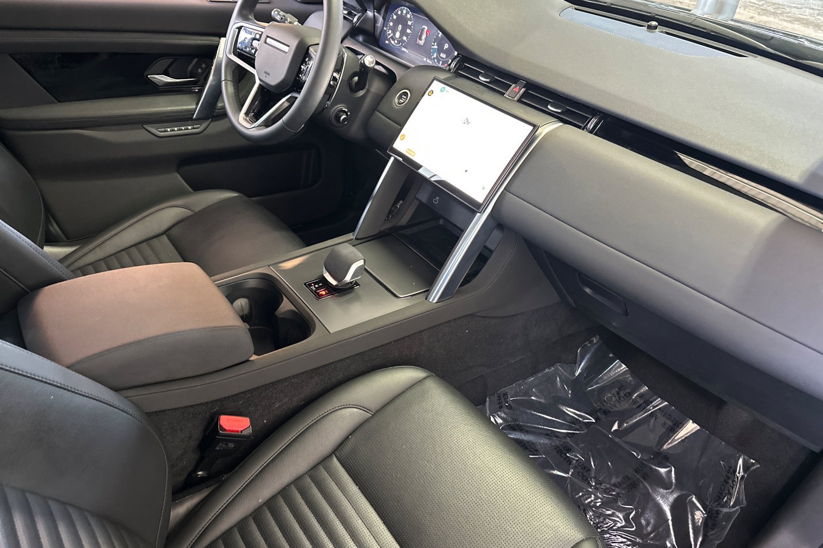 Used 2025 Land Rover Discovery Sport S AWD/4WD image 35