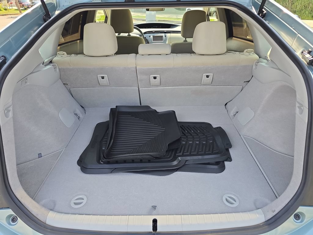 Used 2015 Toyota Prius Two FWD image 27