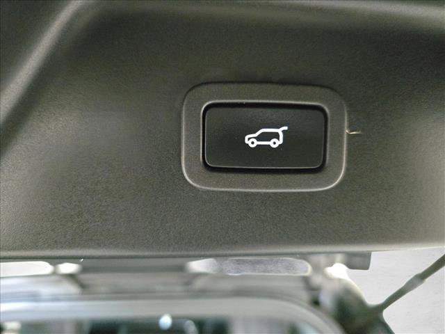 Used 2016 Land Rover Range Rover HSE AWD/4WD image 13