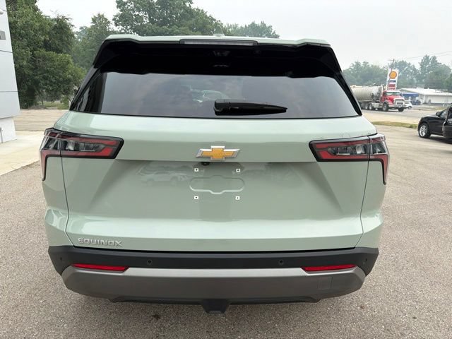 Used 2025 Chevrolet Equinox LT w/ Safety and Technology Package FWD image 4