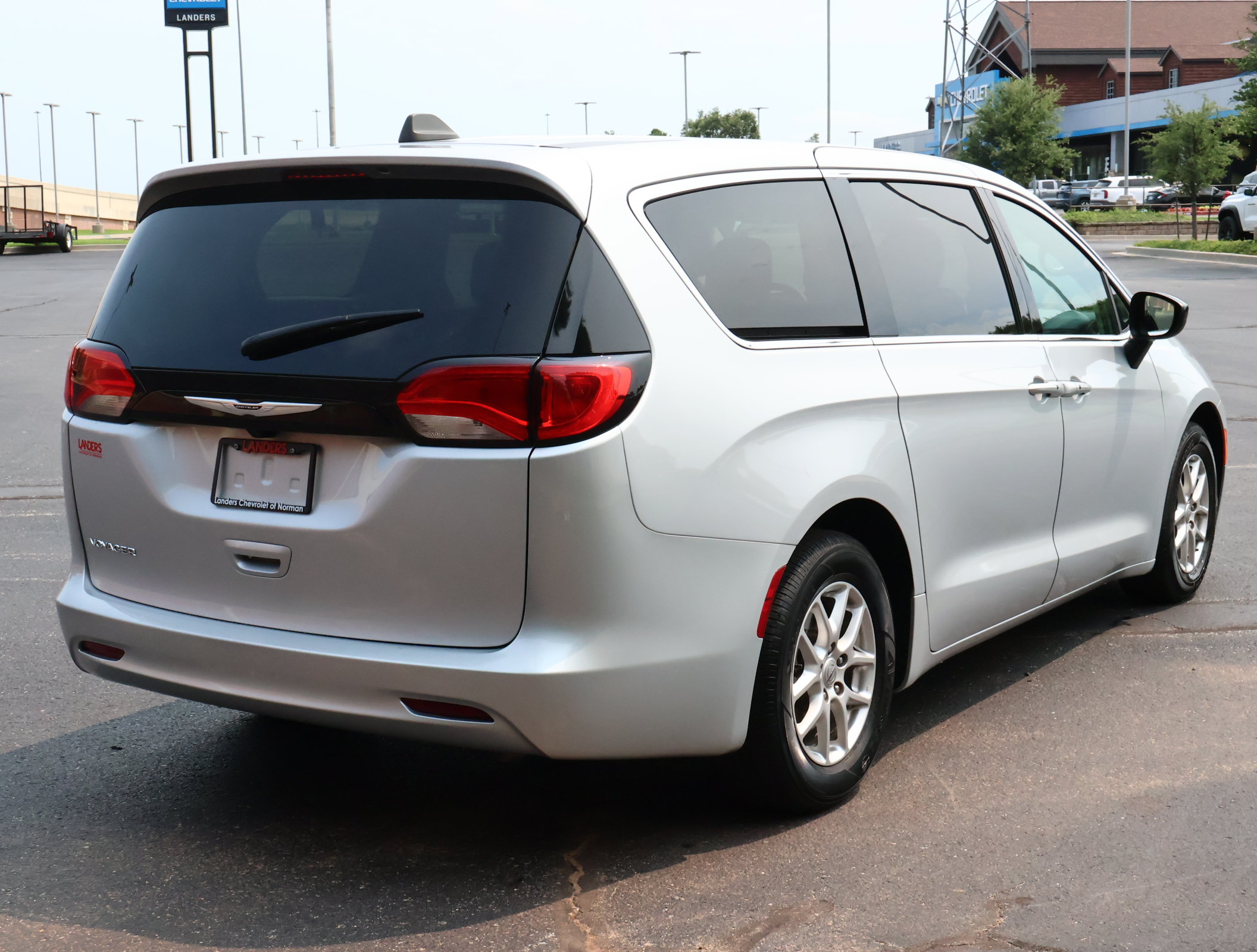 Used 2024 Chrysler Voyager LX FWD image 29