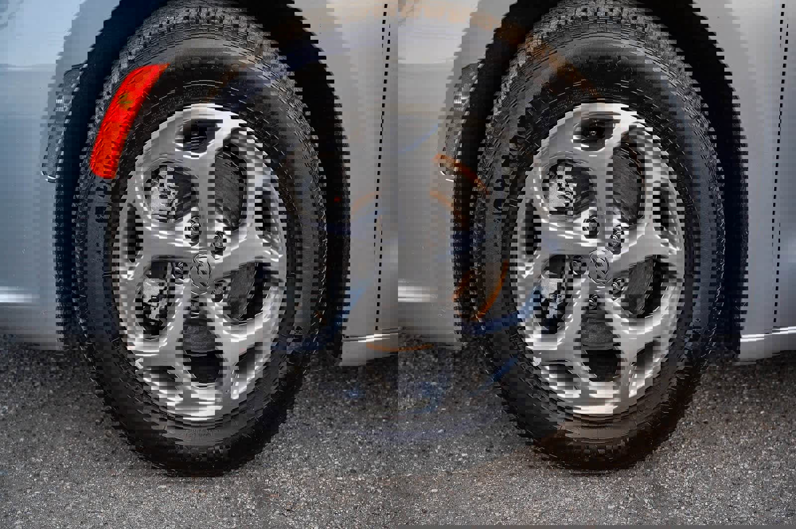 Used 2023 Chrysler Pacifica Limited image 6