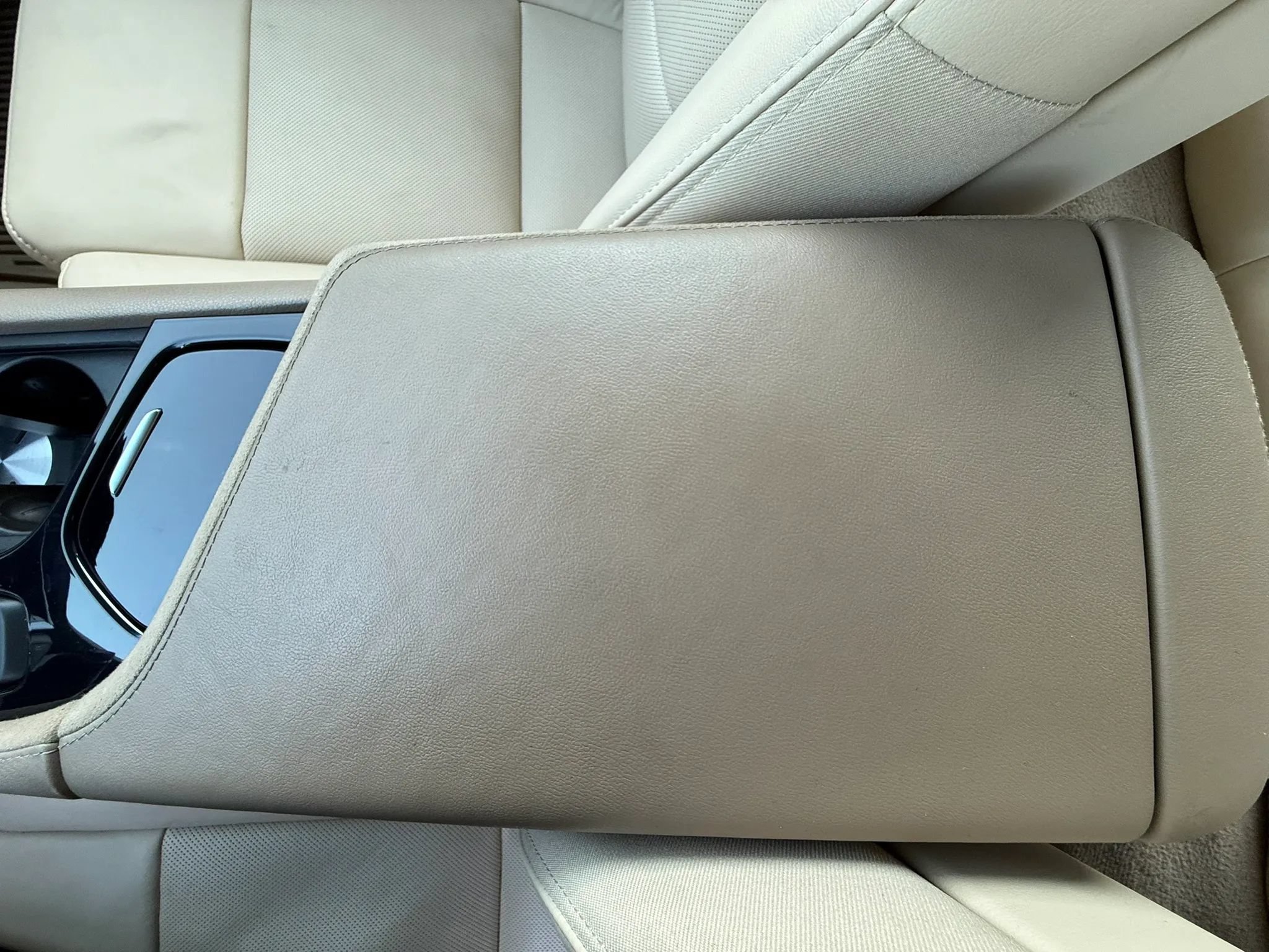 Used 2016 Cadillac CTS Luxury RWD image 38